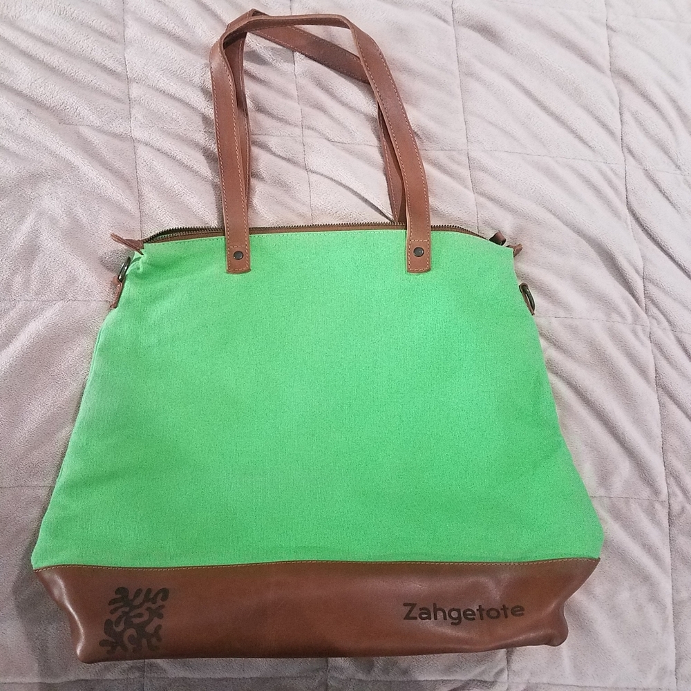 Zahgetote Green Totes Bag
